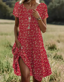 Giovana – Elegantes Midi-Kleid Mit Kurzen Ärmeln in Rot