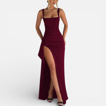 Damen Maxikleid mit Spaghettiträgern und Beinschlitz in Burgunder