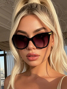 Luna | Cat Eye Sonnenbrille in Schwarz / Farbverlauf Lila