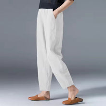 Vanessa – Leichte Sommerhose für Damen in Weiß