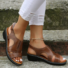 Damen Klettverschluss Mehrriemen Sandalen in Braun