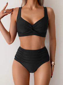 Nicoletta | Bandeau-Bikini mit gerafftem Stoff in Schwarz