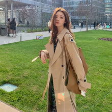 Isabel | Trenchcoat in Khaki