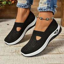 Madelline - Damen Slipper mit Keilabsatz in Schwarz