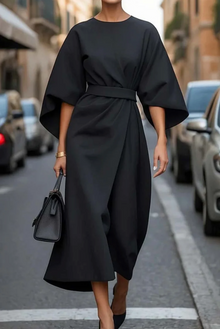 Sofia | Zeitlose Eleganz in Schwarz