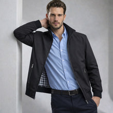 Leichte Blouson Jacke für Herren mit hohem Kragen und gestreiften Bündchen in Schwarz
