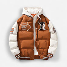 Sportliche Winterjacke für Herren mit Kapuze und gestreiften Bündchen und Saum in Orange