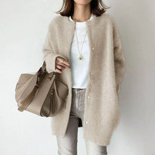 Strickjacke Damen | Oversized Rundhals & Druckknöpfe in Beige