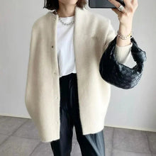 Strickjacke Damen | Oversized Rundhals & Druckknöpfe in Weiß
