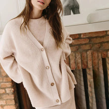 Strickjacke Damen | Oversized & V-Ausschnitt in Hellrosa