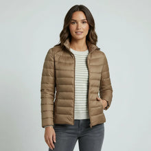 Leichte Steppjacke für Damen mit Stehkragen im einfarbigen Design in Taupe