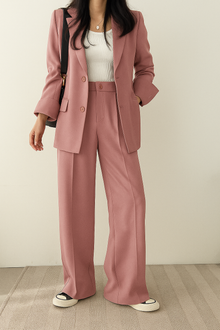 Daniela – Maßgeschneiderter Zweiteiler für Damen in Rosa