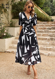 Damen Elegantes Blumenmuster Midikleid in Schwarz