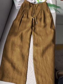 Mara | Leichte Leinenhose für den Sommer in Khaki