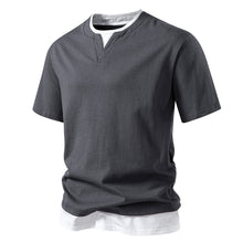 V Ausschnitt T Shirt Herren | Fake-Layer-Look mit Doppelsaum in Dunkelgrau