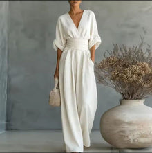 Aurore - Bequemer Jumpsuit Mit V-Ausschnitt in Weiß