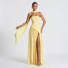 Langes Bandeau Kleid in festlichem Stil in Gelb
