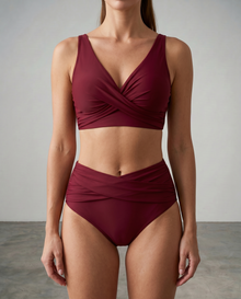 Merel | FIGURFORMENDER BIKINI in Bordeauxrot