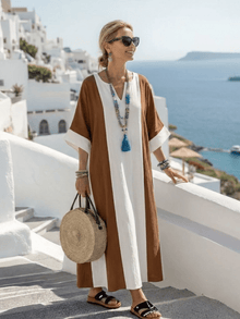 Calindra™ - Entspanntes Farbblock-Maxikleid in Braun