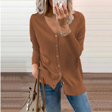Klara | Damen klassische Strickjacke für den Alltag in Braun