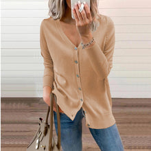 Klara | Damen klassische Strickjacke für den Alltag in Kamel