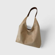 Carla | Damen Laptoptasche im minimalistischen Stil in Beige