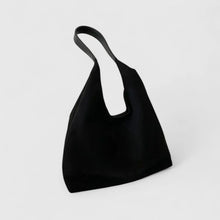 Carla | Damen Laptoptasche im minimalistischen Stil in Schwarz