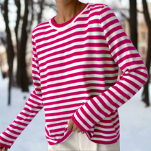 Leni | Damen Maritimes Langarmshirt Gestreift in Korallenrosa