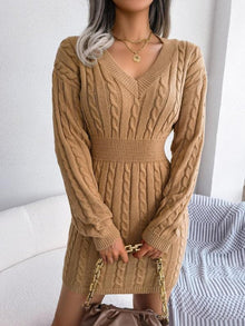 Ella | Damen Midi-Strickkleid mit Kabelstrickmuster für Herbst in Khaki
