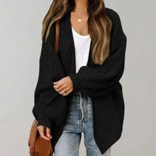 Klara | Damen Oversized Chunky-Knit Strickjacke in Schwarz
