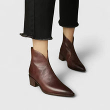 Emma | Damen Stiefel klassisch für Herbstoutfits in Dunkelbraun