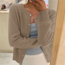 Nina | Damen Strickweste für jeden Tag in Khaki