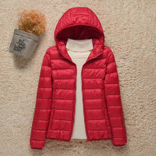 Luisa | Damen Ultraleichte Daunenjacke für Herbst in Rot