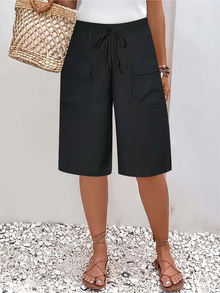 Lileth™ - Shorts mit Elastischem Bund in Schwarz