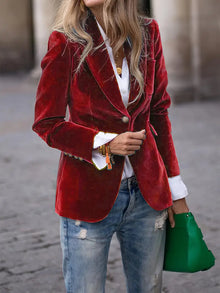 Amelie | Elegante kurze Damen-Jacke im feinen Samt in Rot
