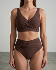 Merel | FIGURFORMENDER BIKINI in Braun