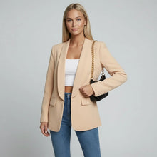 Taillierter Damen Blazer mit fließendem Schalkragen im klassischen Schnitt in Khaki