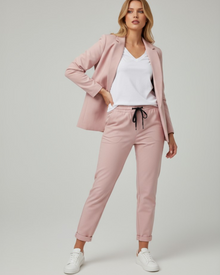 Damen Anzug Set für Alltag und besondere Anlässe | Sportlich-elegant in Rosa