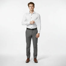 Langarm Stretchhemd für Herren im Slim Fit mit klassischem Kragen und einfarbigem Design in Weiß