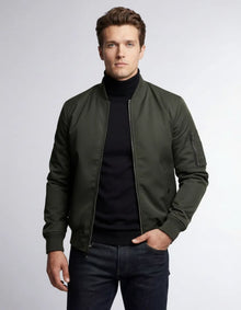 Leichte Bomberjacke für Herren mit Rippbündchen und kragenlosem Design in Armegrün