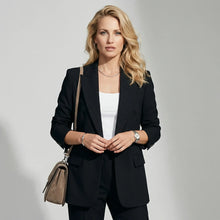 Eleganter Anzug für Damen mit Blazer und Hose im geraden Schnitt in Schwarz