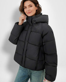Kurze Steppjacke für Damen mit Kapuze und geradem Schnitt in Schwarz