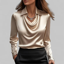 Melina | Fließende Damen Satinbluse für elegante Anlässe in Sekt