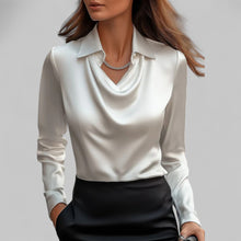 Melina | Fließende Damen Satinbluse für elegante Anlässe in Weiß