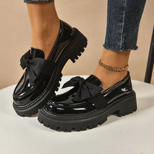 Ivy - Loafer mit Schleife in Schwarz