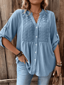 Heather™ - Bluse mit V-Ausschnitt und Knöpfen in Blau