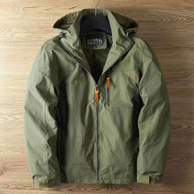 Elias | Herren Regenjacke im klassischen Outdoor-Stil in Grün