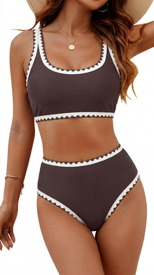 AMELIA | Dein selbstbewusster Bauch-Weg-Bikini in Braun