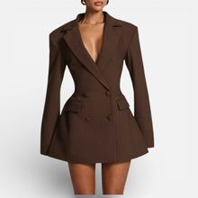 Taillierter Damen Blazer im Kleid Stil mit Revers in Braun
