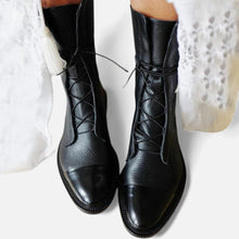 Damen Leder Stiefeletten mit Schnürung in Schwarz